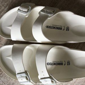 Mens White Birkenstocks
